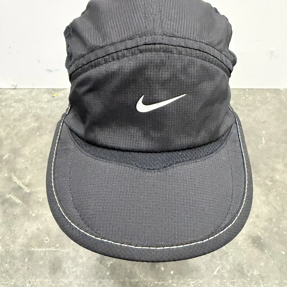 Nike Daybreak Dri-Fit 5-Panel Mesh Black Running Training Cap Hat